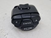 Steering wheel buttons/switches