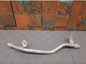 Tuyau de liquide de refroidissement moteur