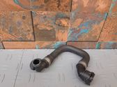 Tuyau de liquide de refroidissement moteur