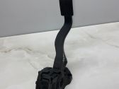 Accelerator throttle pedal
