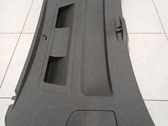 Moldura de la puerta trasera