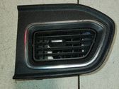 Moldura protectora de la rejilla de ventilación lateral del panel