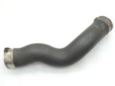 Intercooler pipe mounting bracket