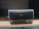 Radio / CD-Player / DVD-Player / Navigation