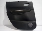 Moldura del tarjetero de la puerta trasera