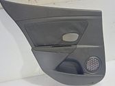 Moldura del tarjetero de la puerta trasera