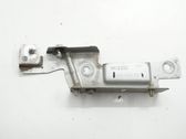 Fender mounting bracket