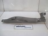 Manecilla interna puerta delantera