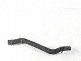 Tuyau de liquide de refroidissement moteur