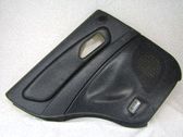Moldura del tarjetero de la puerta trasera