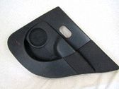 Moldura del tarjetero de la puerta trasera