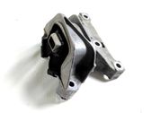 Engine mounting bracket
