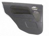Moldura del tarjetero de la puerta trasera