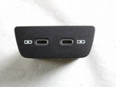 USB-pistokeliitin