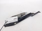 Engine bonnet/hood hinges
