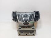 Radio / CD-Player / DVD-Player / Navigation