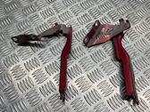 Engine bonnet/hood hinges