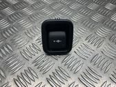 12 V гнездо (сзади)