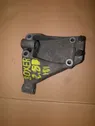 Engine mounting bracket