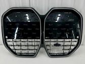 Front bumper upper radiator grill