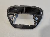 Grille d'aération centrale