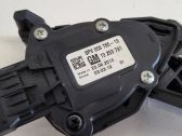 Accelerator throttle pedal