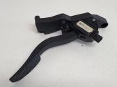 Accelerator throttle pedal