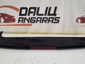 Tailgate/trunk spoiler