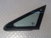 Fenêtre triangulaire avant / vitre