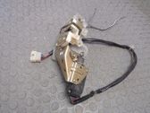 Cerradura de puerta delantera