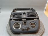 Cadre, panneau d'unité radio / GPS
