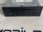 Radio / CD-Player / DVD-Player / Navigation