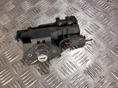 Tailgate exterior lock