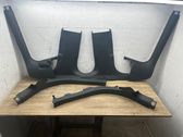 Autres éléments de garniture marchepied