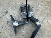 Rear door hinge set
