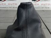 Revêtement pommeau de levier de vitesses cuir
