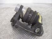 Engine mount vacuum valve