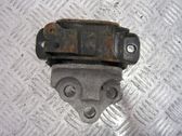 Engine mount vacuum valve