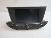 Radio / CD-Player / DVD-Player / Navigation