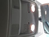 Éclairage lumière plafonnier avant
