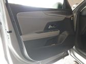 Moldura del tarjetero de la puerta trasera