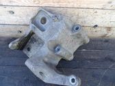 Engine mounting bracket