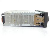Radio / CD-Player / DVD-Player / Navigation