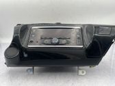Radio / CD-Player / DVD-Player / Navigation