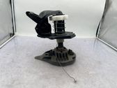 Spare wheel mounting bracket