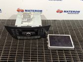 Radio / CD-Player / DVD-Player / Navigation