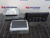Radio / CD-Player / DVD-Player / Navigation