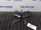 Engine bonnet/hood hinges