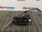 Cerradura de puerta trasera