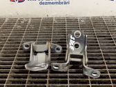 Engine bonnet/hood hinges